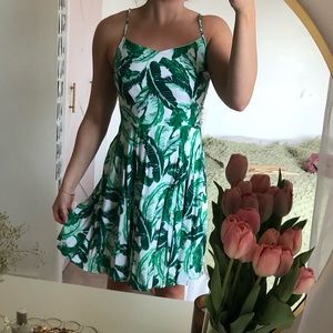 Tropical leaf print mini dress